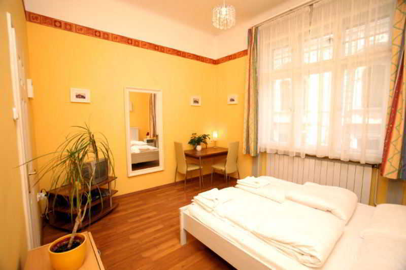 Club Apartments & Rooms Budapest Exteriör bild
